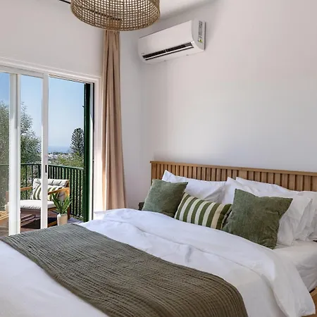 Blucove I Sea View Duplex, Pool & Terrace Klorakas