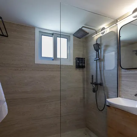 Blucove I Sea View Duplex, Pool & Terrace Apartment *