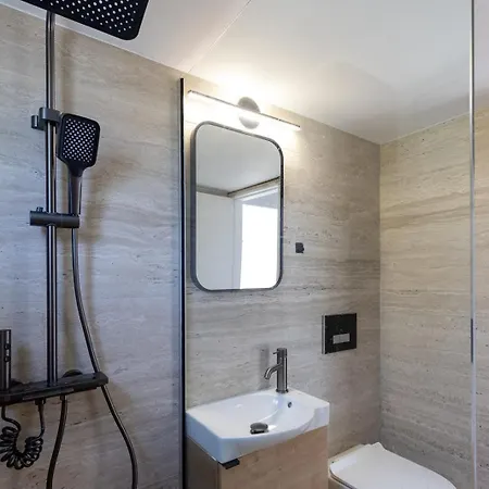 Blucove I Sea View Duplex, Pool & Terrace